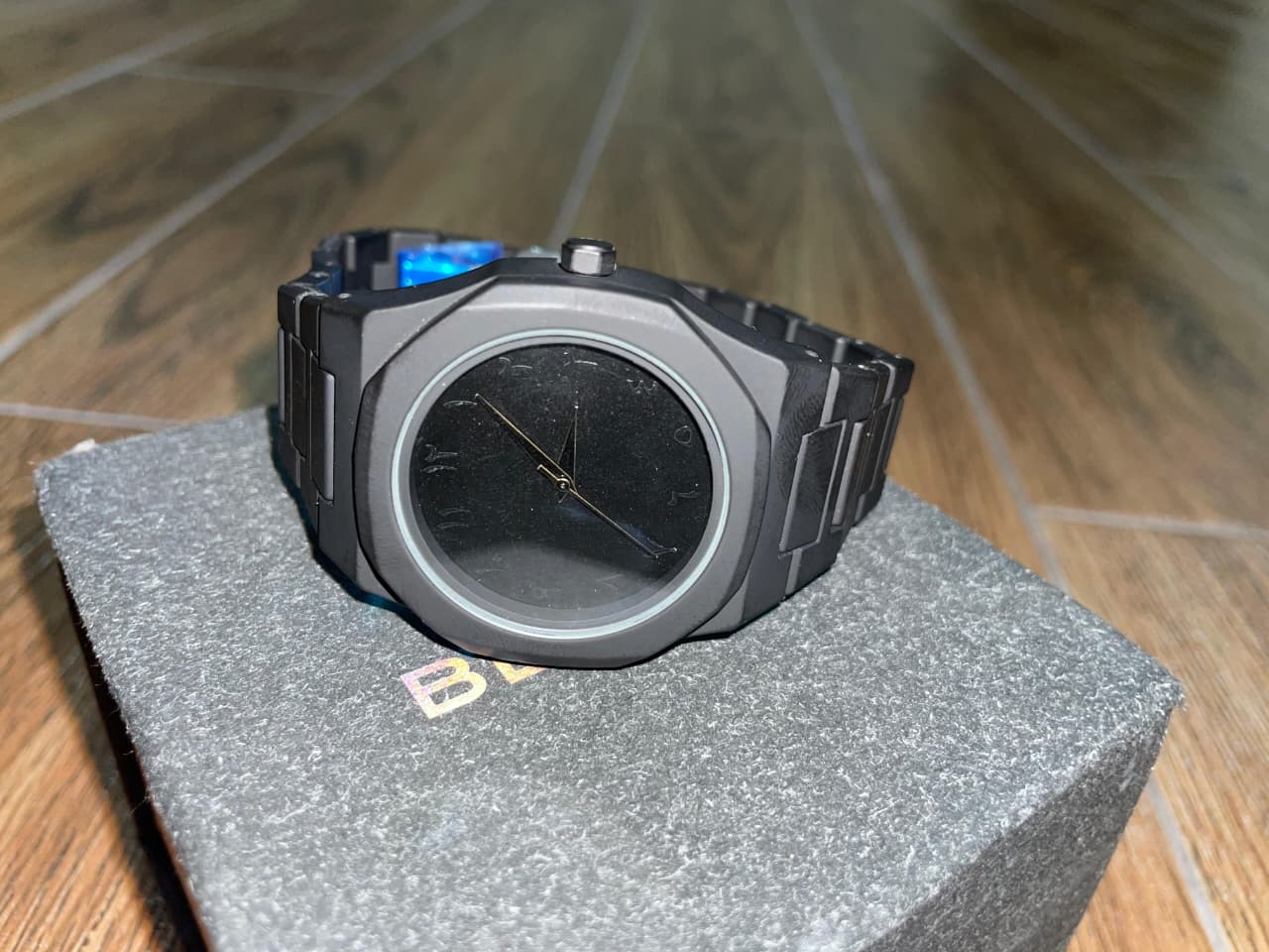 Men’s Stylish Black Aura Wrist Watch – Matte Finish with Arabic Numerals – Casual & Formal Fashion Watch